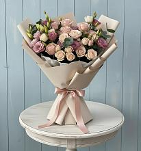 Букет цветов из:  Розы и Лизиантусы в Шугарово