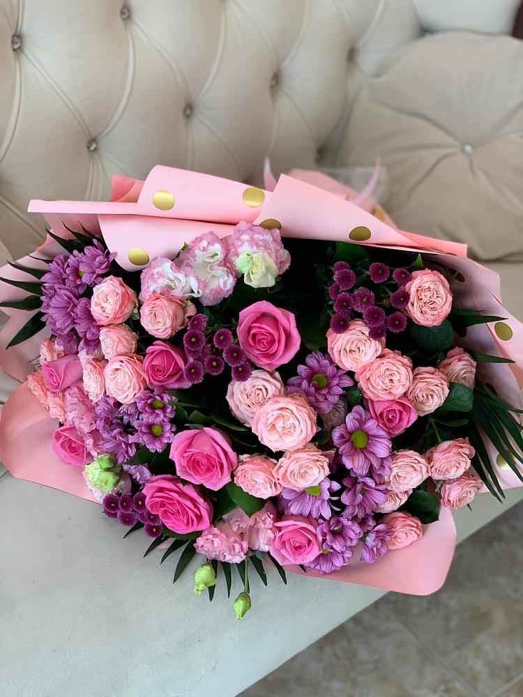 Букет цветов из: Хризантемы, Розы и Лизиантусы в Шугарово