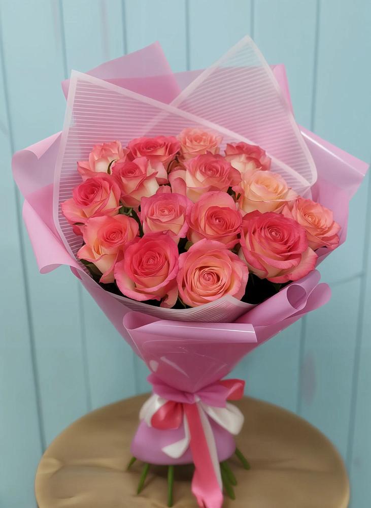Букет 15 Розовых роз Равель в Шугарово