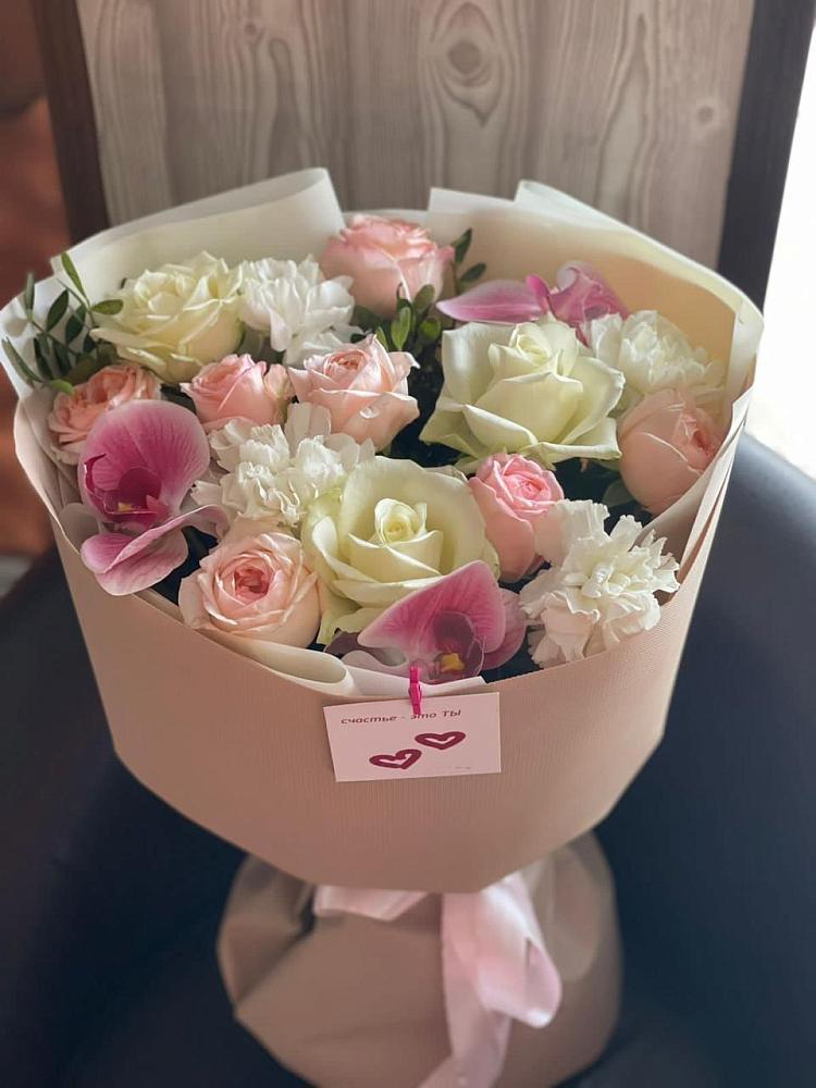 Букет цветов из: Орхидеи, Розы и Гвоздики в Шугарово