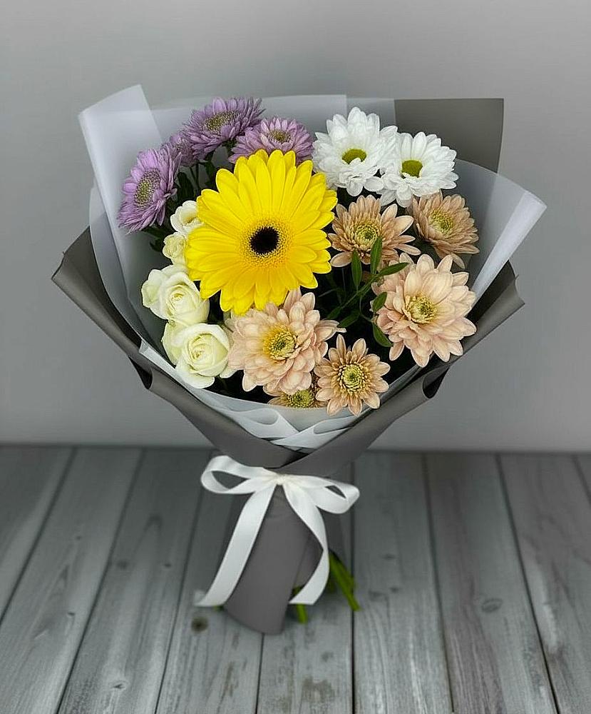 Букет цветов из: Розы, Герберы и Хризантемы в Шугарово