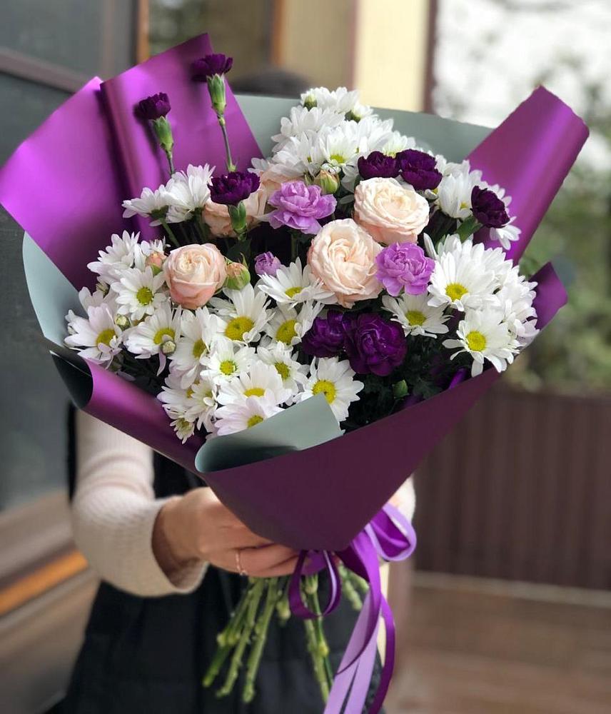 Букет цветов из: Хризантемы, Гвоздики и Розы в Шугарово