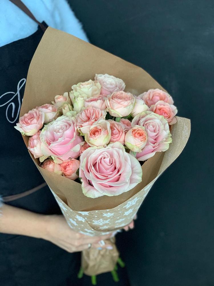 Букет цветов из: Хризантемы и Розы в Шугарово