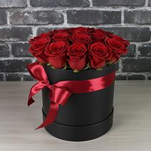 Цветочная композиция из Розы в шляпной коробке в Шугарово