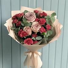 Букет цветов из:  Гвоздики и Розы в Шугарово