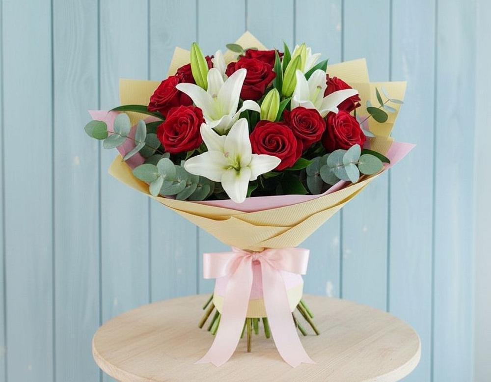 Букет цветов из: Лилии и Розы в Шугарово